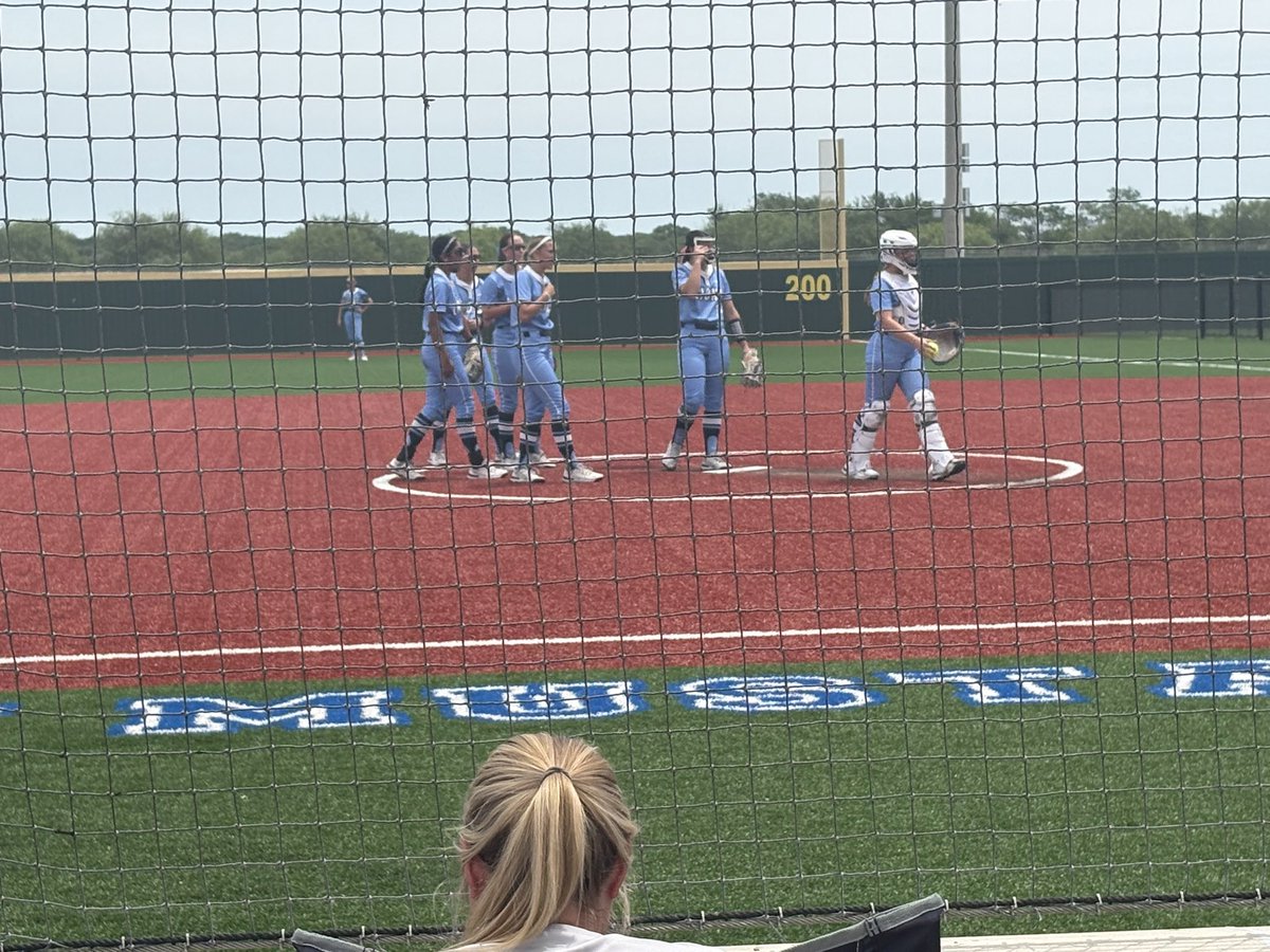 coachlaplante's tweet photo. Guess I have plans next Friday night 7pm in Austin!!!!
Congrats @LakeCreek_SB on a gritty, championship caliber win!!!!  Proud AD here!!!!! 

Taking all lunch recommendations @Matt_Stepp817 @CoachRegalado @MikeRoach247 @coachvint 

#state2026
#buildingchampions

@uiltexas https://t.co/w2z2IkbSpn