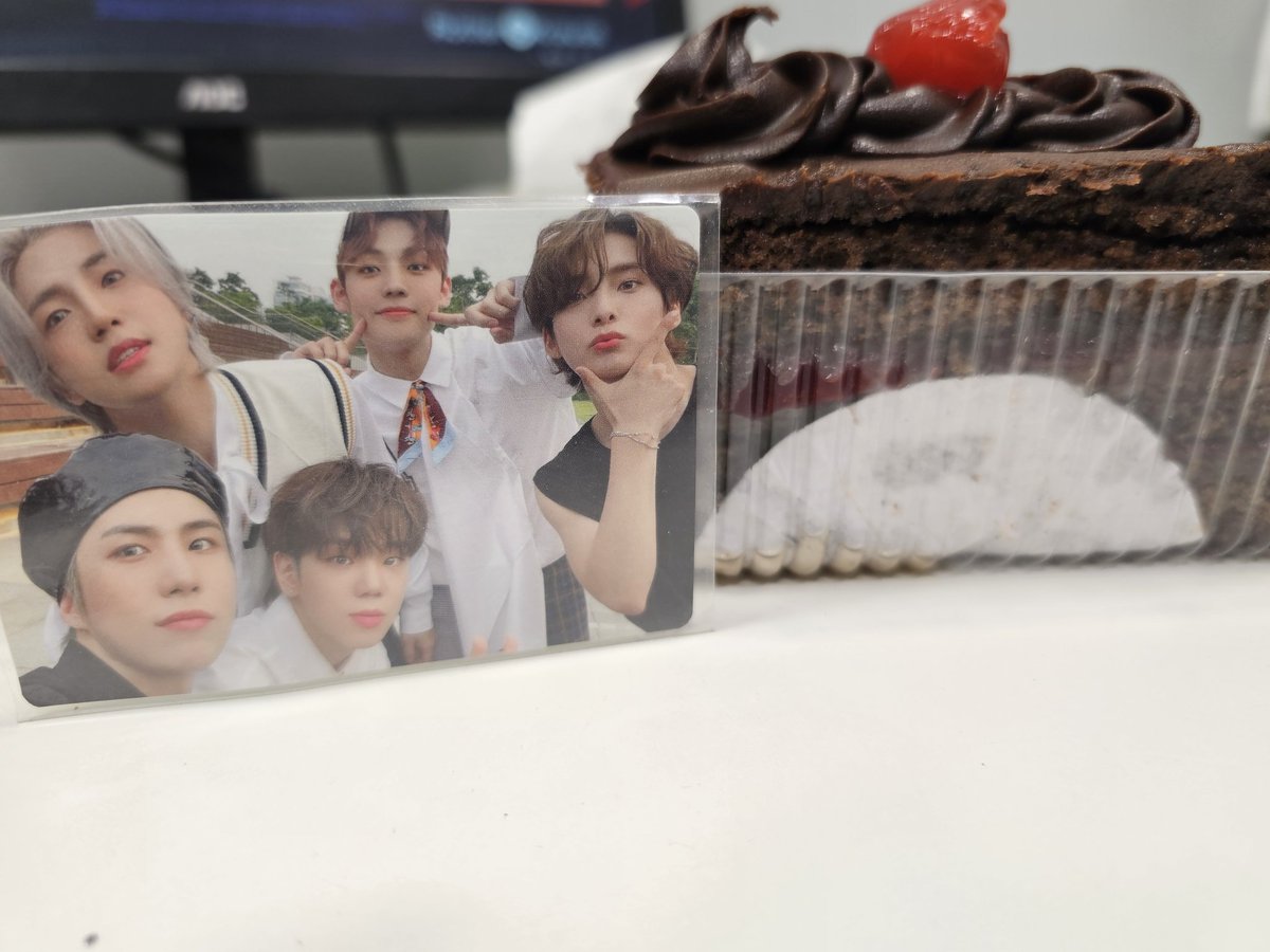 tuzigui's tweet photo. Lets celebrate together until the end of timeeee happy 9 years ♡ #에이스9주년
#9yearswithACE https://t.co/rd9DXMZPlR