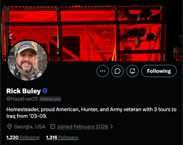 JayJosephVet's tweet photo. A US Army Veteran is looking to build their foundation &amp; connect with more friends:

@Hazelrae25 

If you're looking to meet a fellow vet and have some stories to share about those interest Do you have a spot for them to connect? https://t.co/rIAZLaQ1If
