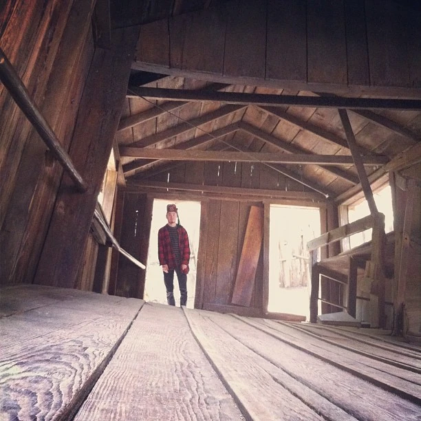 forever_gf618's tweet photo. @_AlexHirsch The Oregon Vortex has a really important part in Gravity Falls' development. The crew visited it on numerous occasions during production of the show to get ideas for the series and just for fun. Here's some pics taken from visits they did in 2011, 2012 and 2013. https://t.co/B9iWaWnWLi