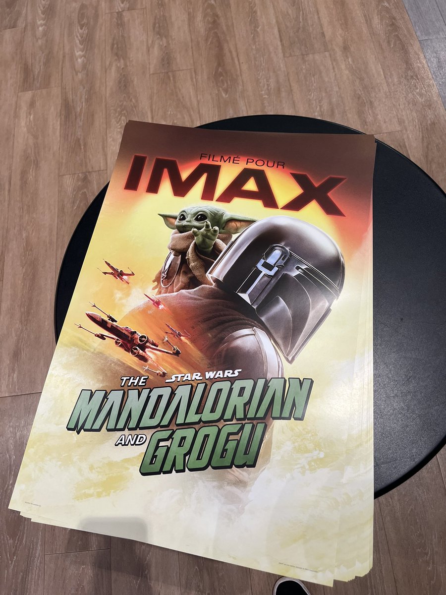 heldtyattrees's tweet photo. je travaille au cinéma et on a reçu 1000 affiches de The Mandalorian, qui en veut ? https://t.co/7n119aHSUI