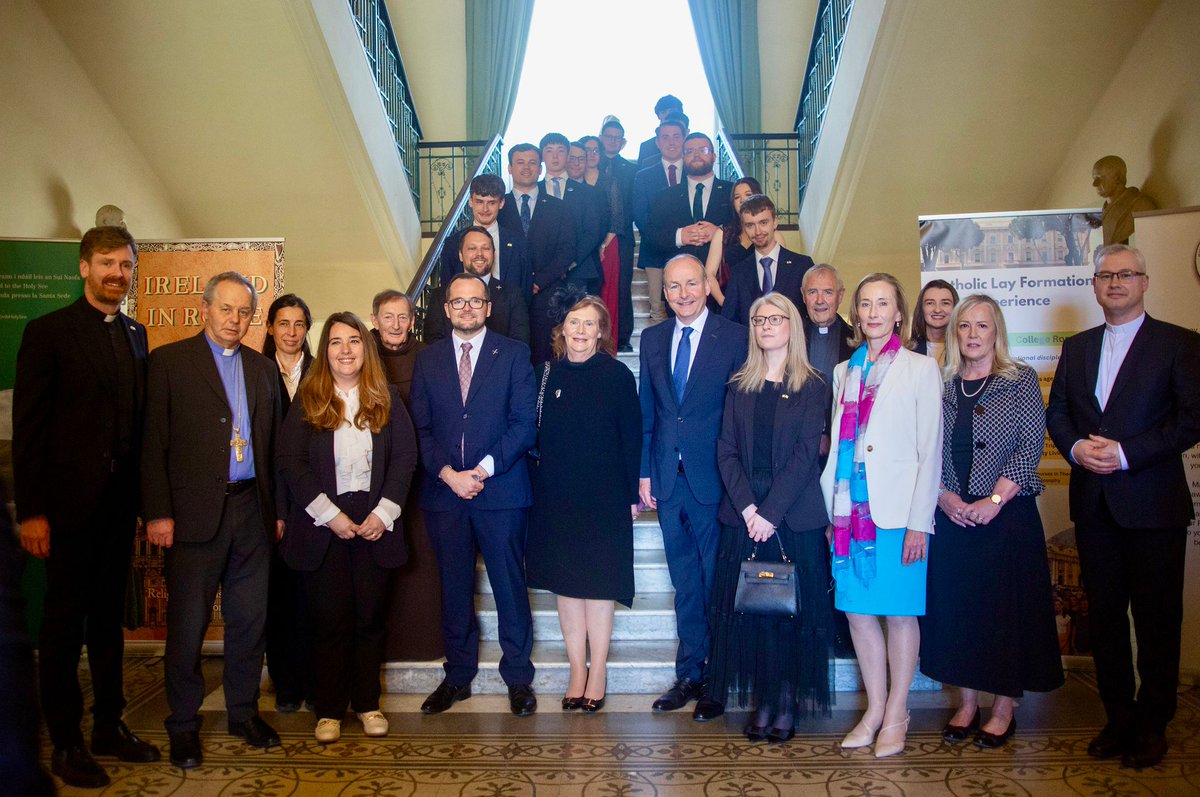 IrlEmbHolySee's tweet photo. Yesterday, Taoiseach @MichealMartinTD visited the Pontifical Irish College where he had an opportunity to greet the College community and members of the Irish Religious community in Rome. He received a warm welcome from Rector Fr. Paul Finnerty and the team. https://t.co/zIeNYSAUFf