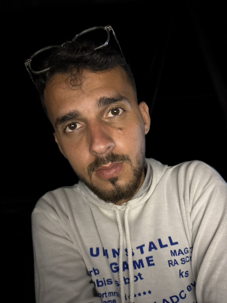 oday_jabour's tweet photo. The doctor told me that I will have surgery in my mouth to remove the broken teeth and their roots

There are 1400 pounds left. I believe that we can reach 400 pounds this evening to start treatment and we will collect the rest later.

Please donate if you can and share the post🙏❤️
