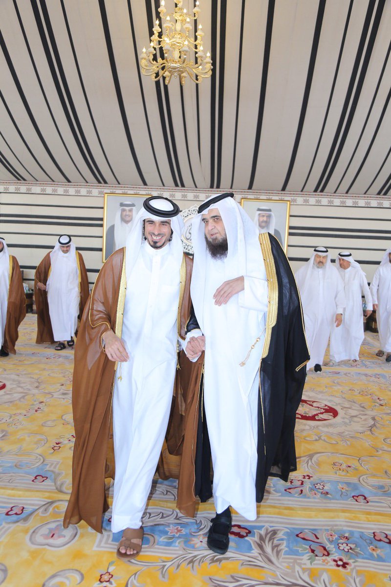 1968hamad's tweet photo. تشرف حفل زفاف سعادة الشيخ فهد بن حمد بن فهد بن عبدالعزيز آل ثاني بحضور كريم من سمو الشيخ جاسم بن حمد آل ثاني(الممثل الشخصي لسمو الأمير) وسعادة الشيخ حمد بن فهد آل ثاني.
بارك الله للعروسين وجمع بينهما في خير، ودامت دياركم عامرة بالأفراح والمسرات المحفوفة بالخير والبركة. ✨🇶🇦
#اعراس_قطر #آل_ثاني #قطر