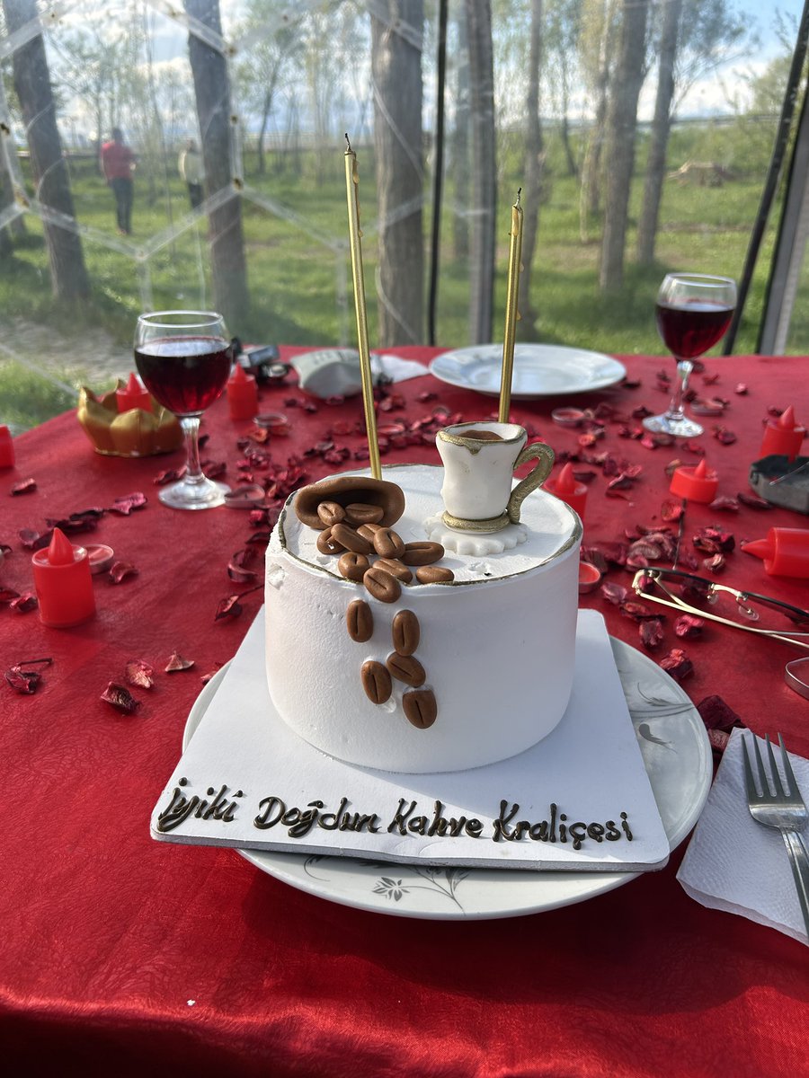 NurAlpaslan3's tweet photo. Nice İyikilere 🕯️👑💫 https://t.co/JHmqJ4UVJn