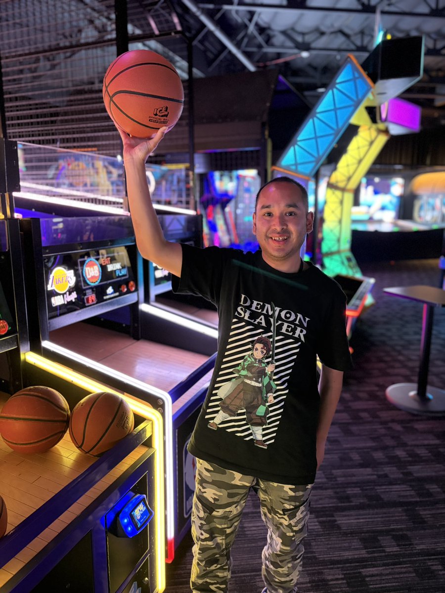 LBCFRESH's tweet photo. 😎🔥🔥🔥 🏀 https://t.co/zM8aBa5m2Z