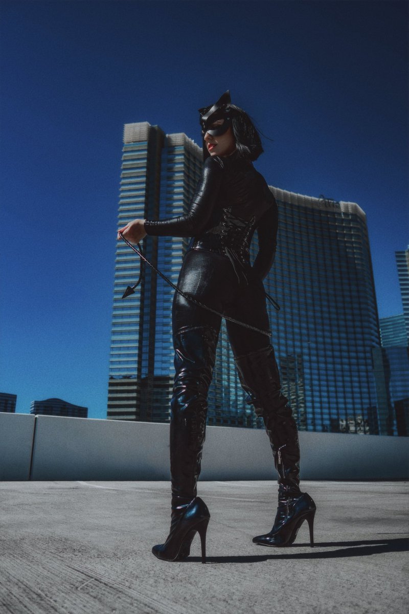 anii_made's tweet photo. Meow 🐈‍⬛😘

📸: (@)wazzys_photography (IG) https://t.co/TlRN1kHdDW