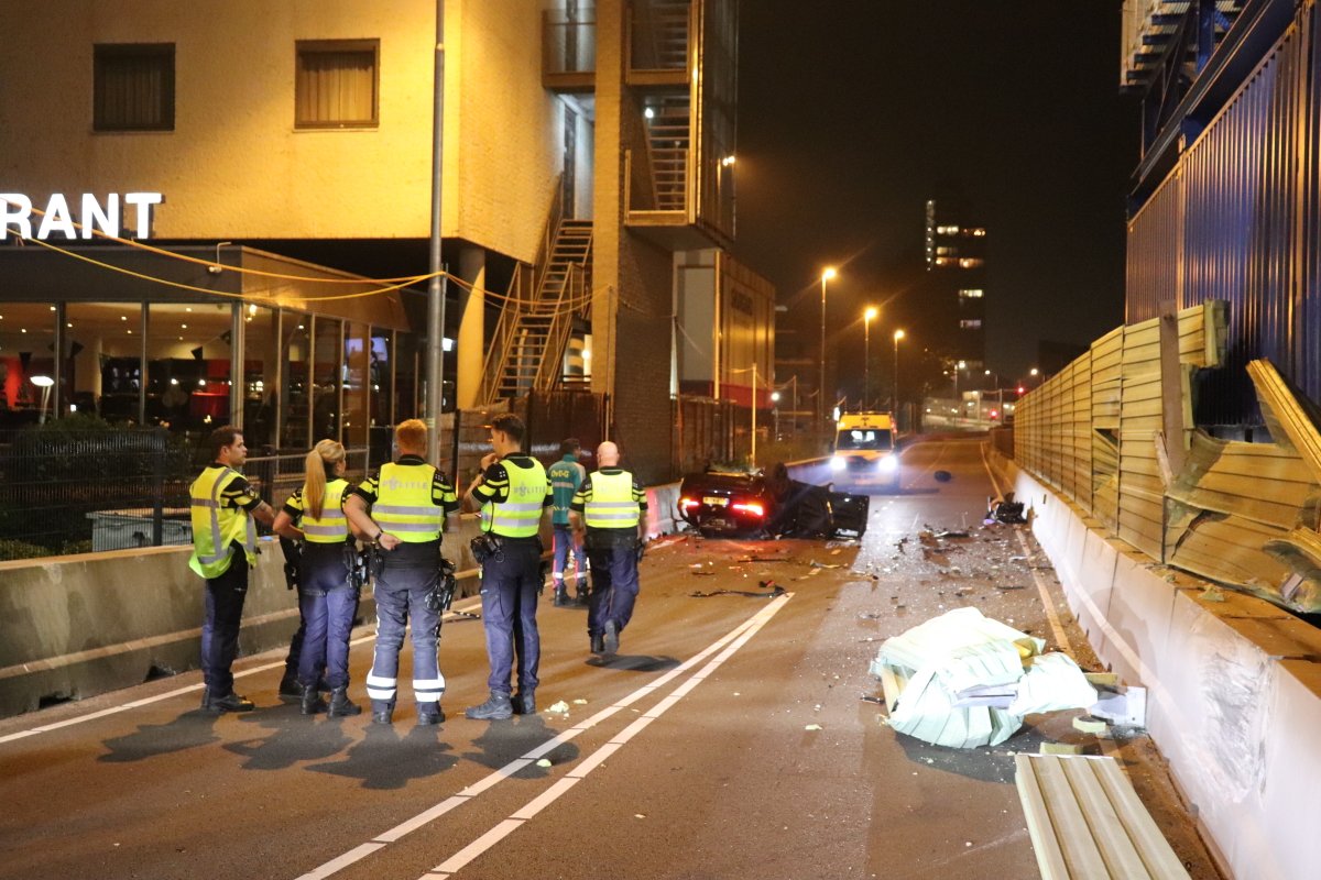 Eenzijdig verkeersongeval met vier gewonden in Zaandam