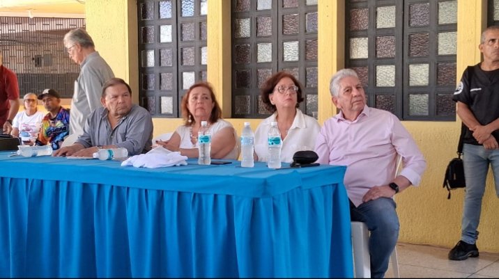 Elvisabging's tweet photo. ENCUENTRO CON TRABAJADORES en Puerto Ordaz, ALFREDO RAMOS Dirigente Nacional de la CAUSA R y Líder auténtica democrático enfatizó: "En Venezuela hay Esperanzas de recuperar la LIBERTAD y la DEMOCRACIA. Estamos cerca de lograrlo, lo que no podemos es desmayar, ni abandonar" https://t.co/LhddrZhkf4