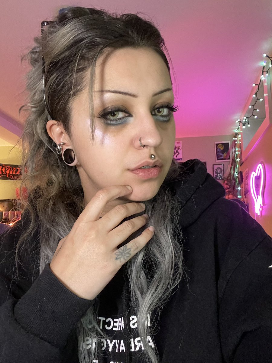 KING VENUS 💚findom💚 tweet media