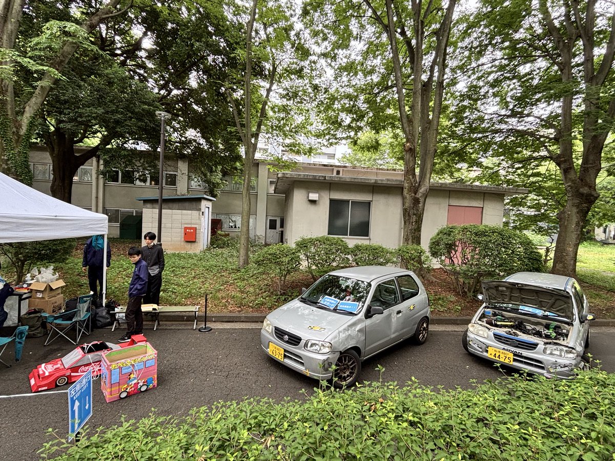 TNUAC's tweet photo. 本日皐槻祭出展してます！
レモネード販売しているので是非‼︎
車両の展示も行ってるので気になる方はお越しください♡ https://t.co/jXQprvygyZ
