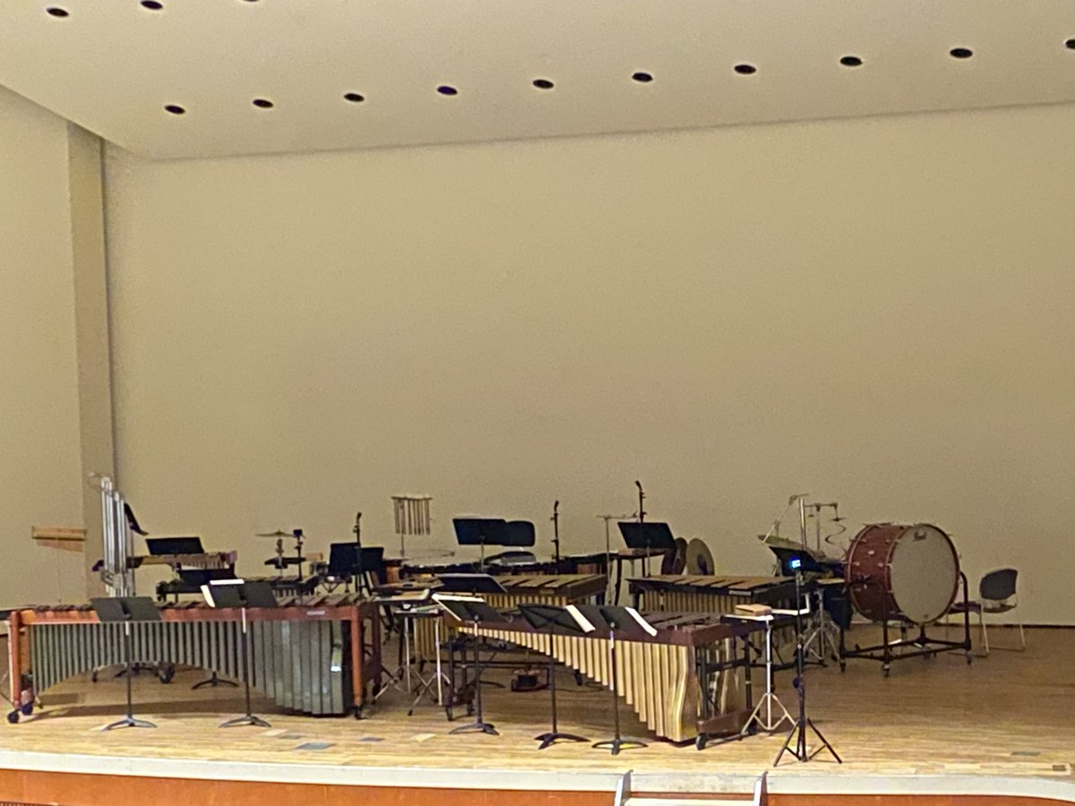 uABvTSbiWYAGXI3's tweet photo. 小川冬音さん @aaaa_marimba プロデュースのコンサートに.打楽器の表現力の多彩さに嬉しい驚きでした.後半の<交響詩>は打楽器で交響曲が演奏でき��ことにも感動.アンコールでは演奏している皆さんの楽しそうな笑顔がそのまま伝わってきました.笑顔も演奏の一部ですね！ありがとうございました。#鳴命打 https://t.co/PgOabXXMEb