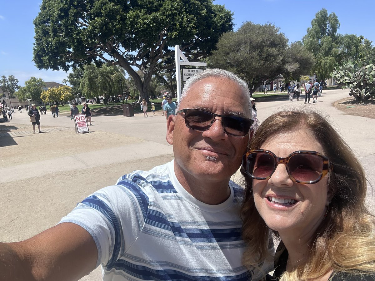 NKaravedas's tweet photo. Taking Old Town San Diego by STORM! #FamBam #Getaway #ChristmasPresent #OldTown #Petco #ZooVibes #NanaPapaLove ππβοΈπβΎοΈ @JKaravedas https://t.co/yRxC618MC4