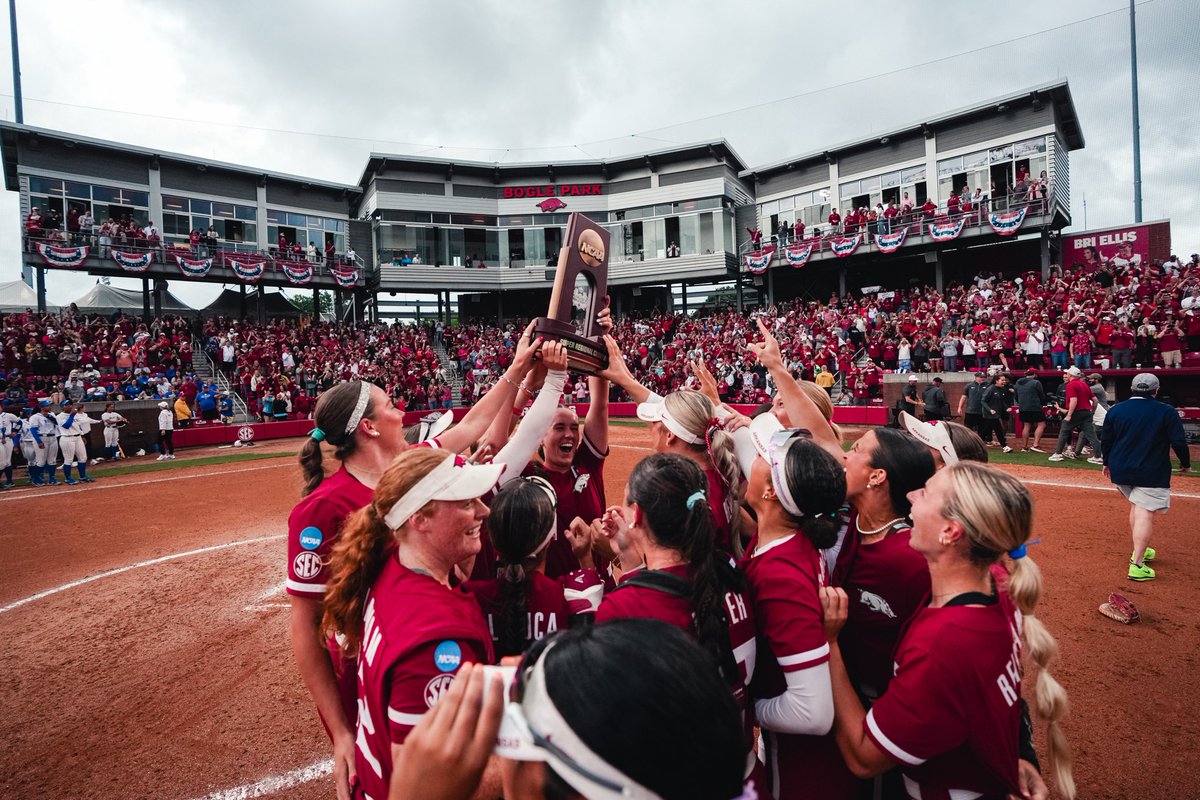 Arkansas Softball tweet media