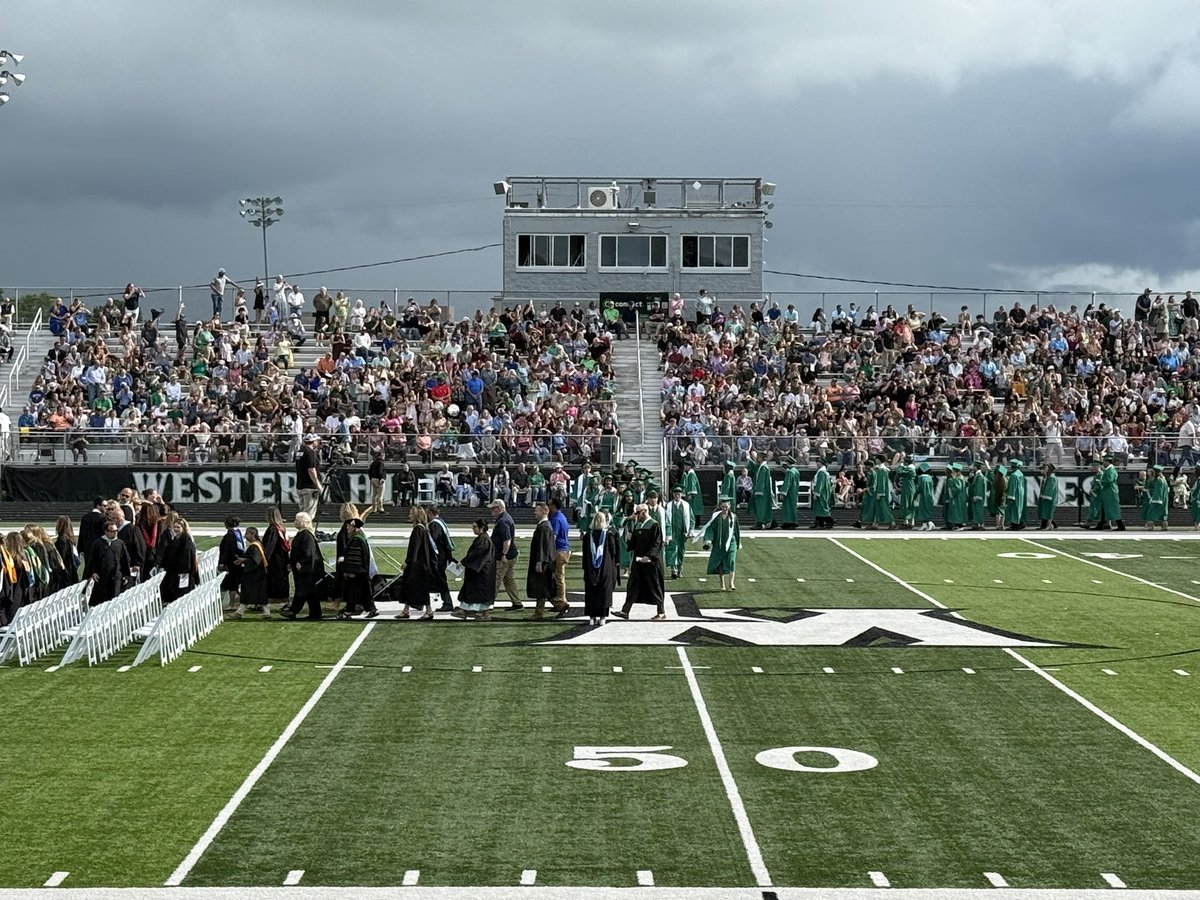 JamesComer's tweet photo. We all turned out to watch Harlan graduate 🧑‍🎓 from Western Hills HS on a very rainy evening. TJ &amp; I owe a huge thanks 🙏 to all the great public school teachers and coaches he had throughout his school years. #KY1 https://t.co/8ROgzR6rls
