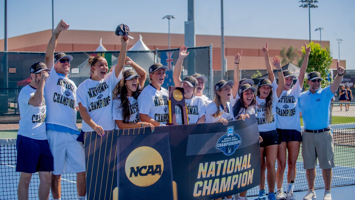 ITA_Tennis's tweet photo. The Celebration Is On 🤩

#WeAreCollegeTennis | #NCAATennis https://t.co/4vNJCkV709