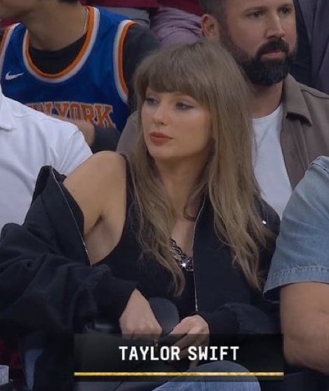 besttofswift's tweet photo. she’s serving face so bad https://t.co/ny1Yc7ZH6F