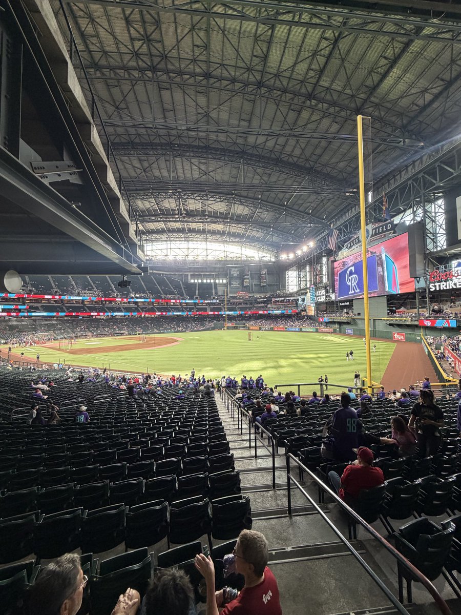 DemBoyzDave's tweet photo. Big Dave has touched down at the Dbags venue 🤣🤣 clinching site of the 2023 World Series Champion Texas Rangers https://t.co/rpSxRhbzqy