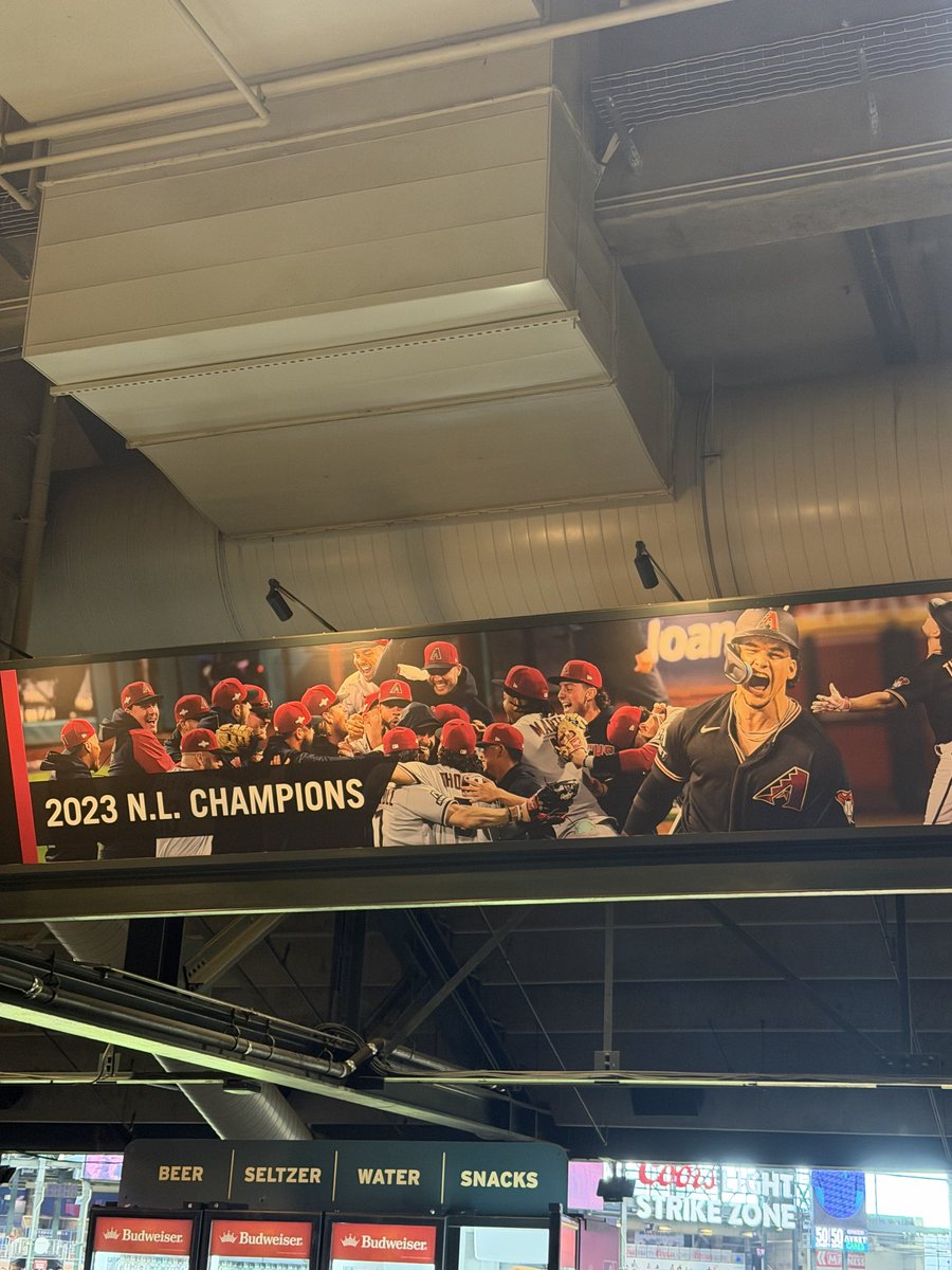 DemBoyzDave's tweet photo. Big Dave has touched down at the Dbags venue 🤣🤣 clinching site of the 2023 World Series Champion Texas Rangers https://t.co/rpSxRhbzqy