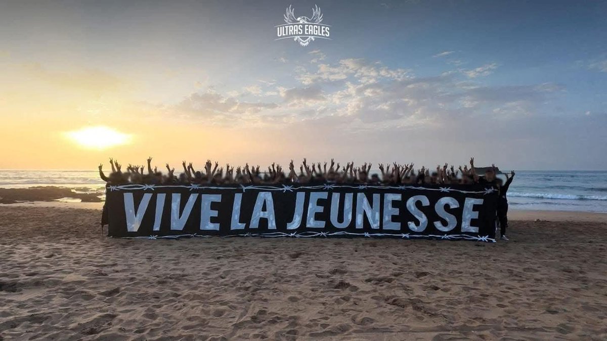 literally_simo's tweet photo. #VIVE_LA_JEUNESSE
#save_the_youth https://t.co/mzrPc4NXC7