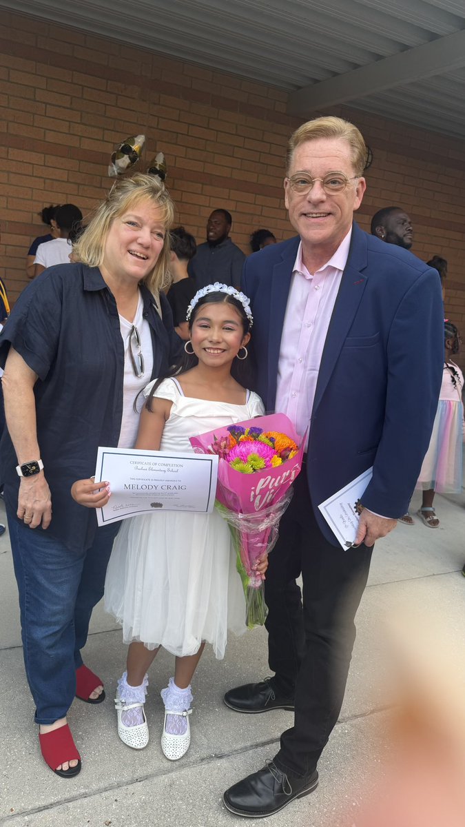RobertsLiardon's tweet photo. Melody graduated from the 5th grade.
She starts middle school next year! https://t.co/AcsAhv6AJA