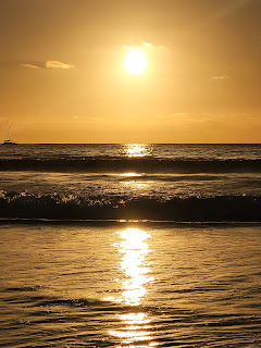 Help_for_teens's tweet photo. This is a short piece I wrote fifteen years ago. My gosh, where does the time go? It was about an experience during a family trip to San Diego. It's worth a read.
"Sugar and Spice" - A Child's Kindness https://t.co/wZcO3gUhaa https://t.co/RRbcIPTtXV