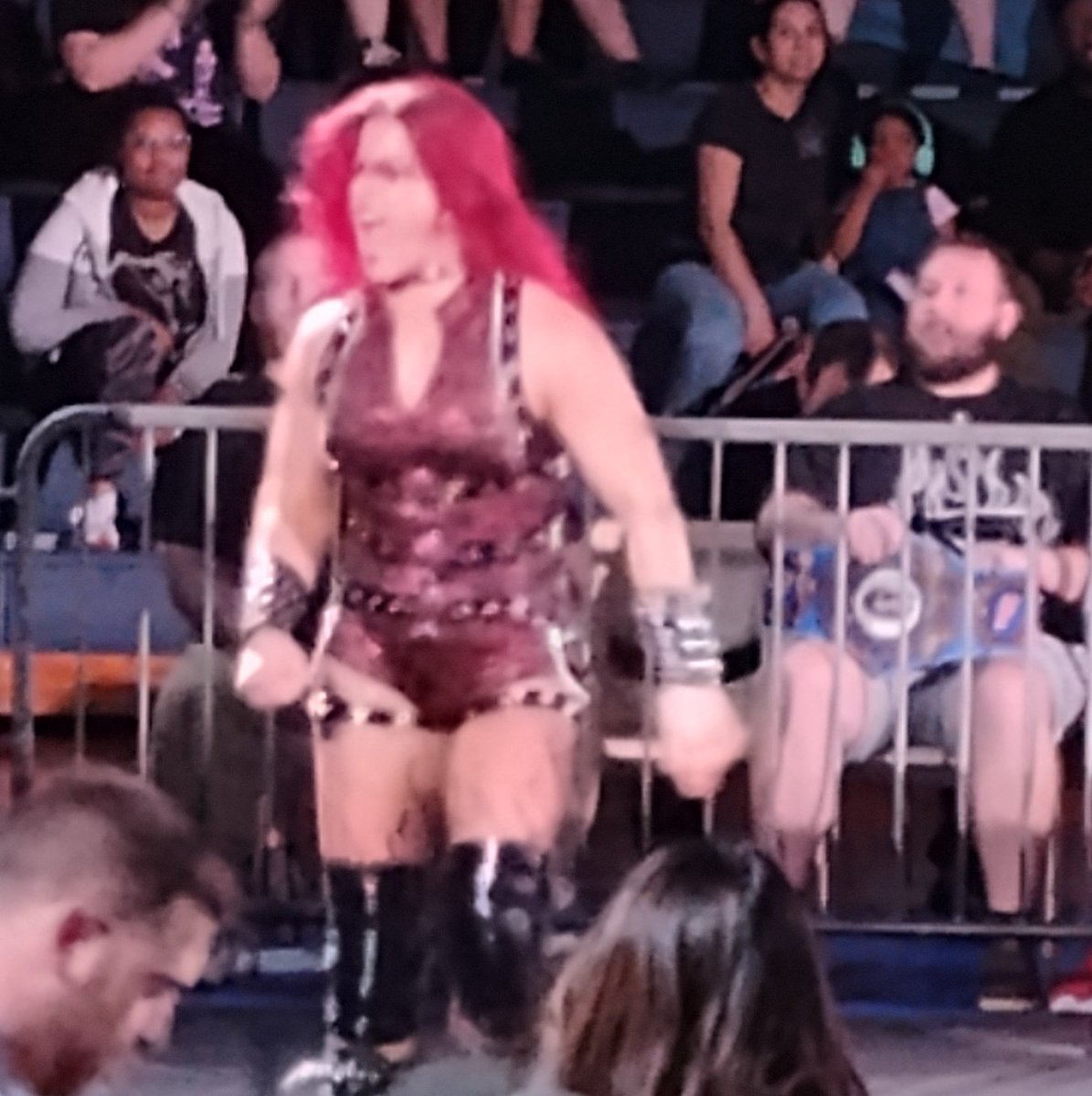 corndogen's tweet photo. More pics from the zaria match  they lwk blurry #nxtgainesville #nxtlive #gainesville #nxt https://t.co/VZq0HUU14K