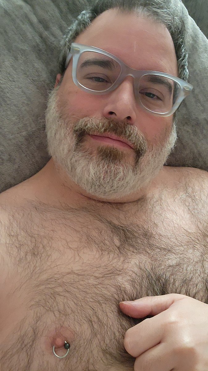 AltJohn7's tweet photo. New glasses https://t.co/5HGx83GMTm