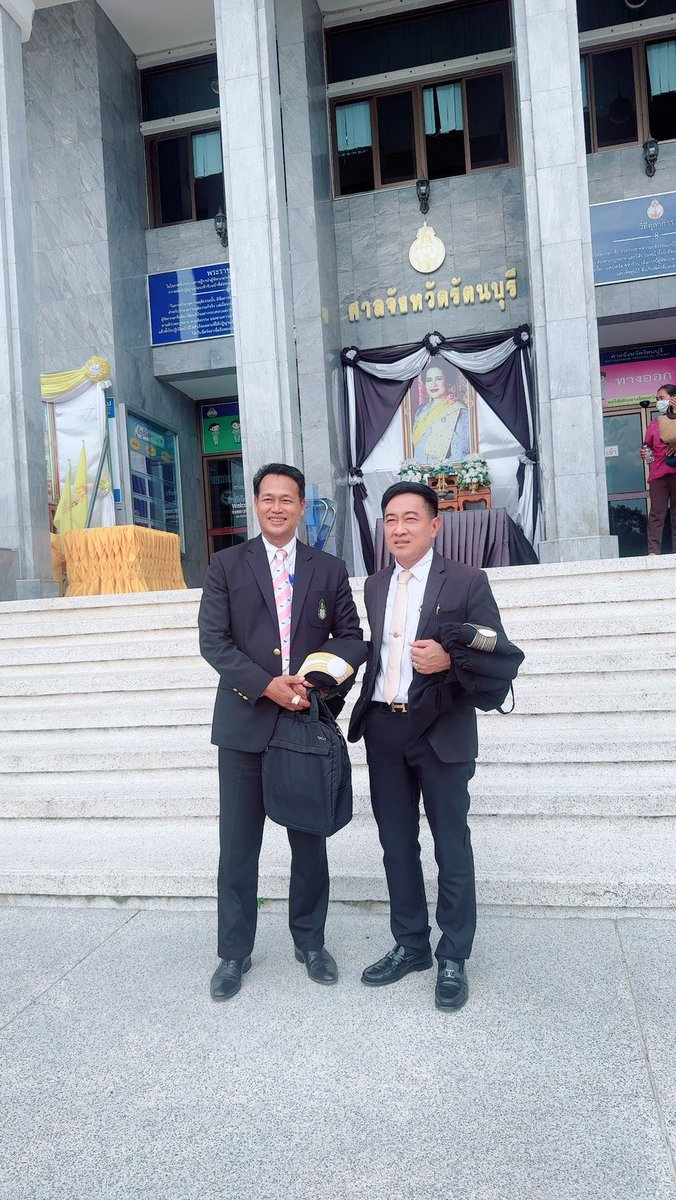 Appreciate_pcl's tweet photo. วันอาทิตย์อวยพรให้ท่านสดใส
ขออวยชัย  ทุกท่านจงสุขี
จงร่ำรวย  มีสินทรัพย์นับทวี
สุขเกษมเปรมปรีย์แสนปรีดา
ถ้าหวังเงิน  หวังทอง  ให้สมหวัง
จะเดินทาง สู่ทิศใด  ให้สุขี
นำชีวิต พิชิตร้าย ในปฐพี
สุขเกษม เปรมปรีย์ ต่อนี้ไป https://t.co/xq8E3r1sqq