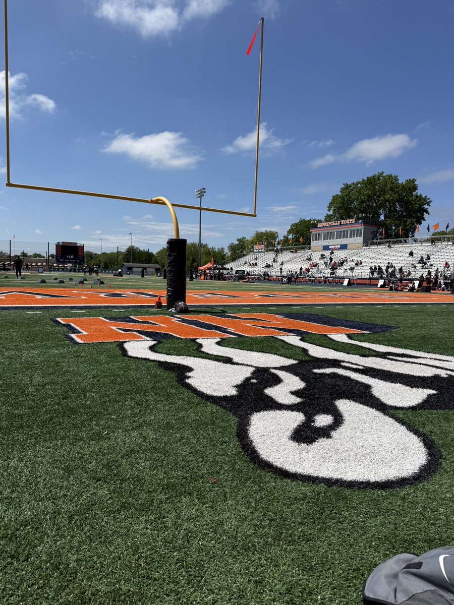 mario_sciorrott's tweet photo. Had a great time competing today in Naperville, Illinois at the @UANextFootball combine tour camp.
@CoachSwensVTFB @youareathlete @iowapreps @sixstarfootball @PrepRedzoneIA @PrepRedzone @ByRobHowe @Bound_IA @vhstigers @matthewmahoney0 https://t.co/3Bj1tN4pAq