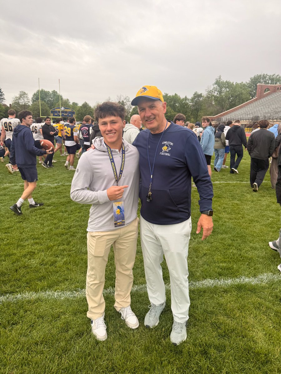 Carter_Matza's tweet photo. Thanks to @CoachJournell, @rexdesso15, and @CarletonFB for putting on a great academic and athletic tour. It was awesome seeing all of the facilities, serene campus, and also interacting with the Carleton football players. https://t.co/E7hpYPVpCq