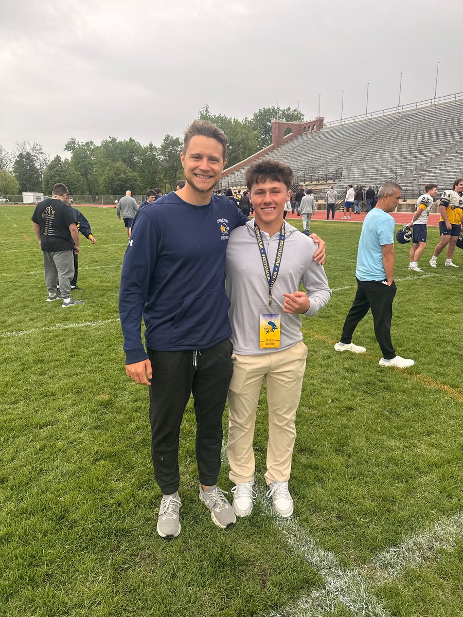 Carter_Matza's tweet photo. Thanks to @CoachJournell, @rexdesso15, and @CarletonFB for putting on a great academic and athletic tour. It was awesome seeing all of the facilities, serene campus, and also interacting with the Carleton football players. https://t.co/E7hpYPVpCq
