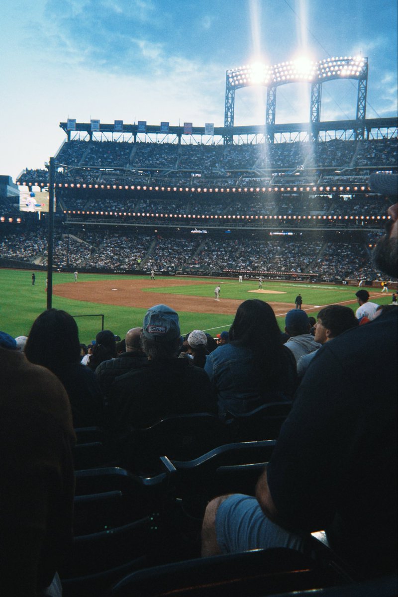 DhattNoor's tweet photo. Mets vs Yankees view for only 30 buck of of TickPick. AMAZING night🤩🤩 @TickPick https://t.co/ZkgusThV9V