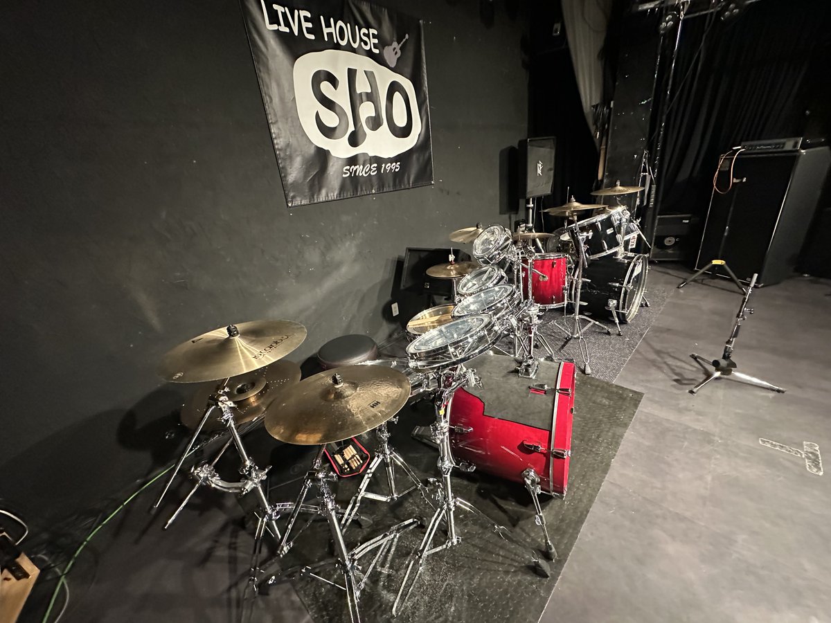 atomicdrum's tweet photo. 大阪高槻市ライブハウスSHO‼️
ボウイセッション楽しかったです^_^皆んなありがとうございました😊。またよろしくお願いします🙇。ま https://t.co/wKshq2oyR3