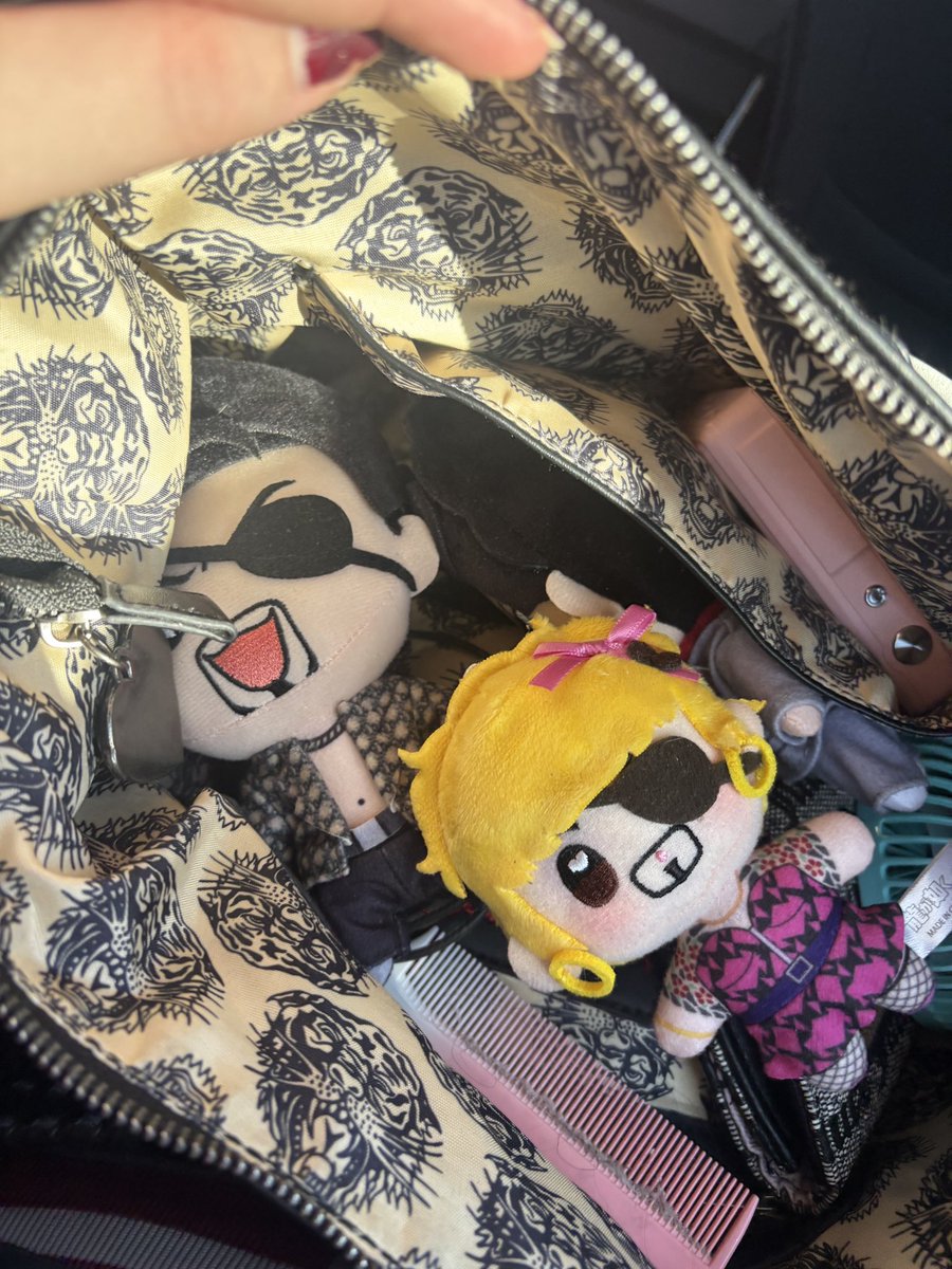 peoonu's tweet photo. Packed all the essential https://t.co/gSFwVMRXQe