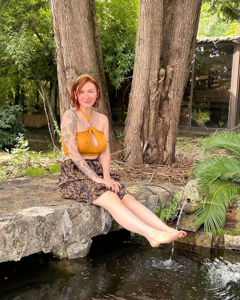 Dollfacedrip's tweet photo. I love spending time on this bridge between the frogs and the water lilies,Zuzu doisn't want to come in it, he's very scared, he can only cross it very fast 😅 https://t.co/WvxFq2Y6vO