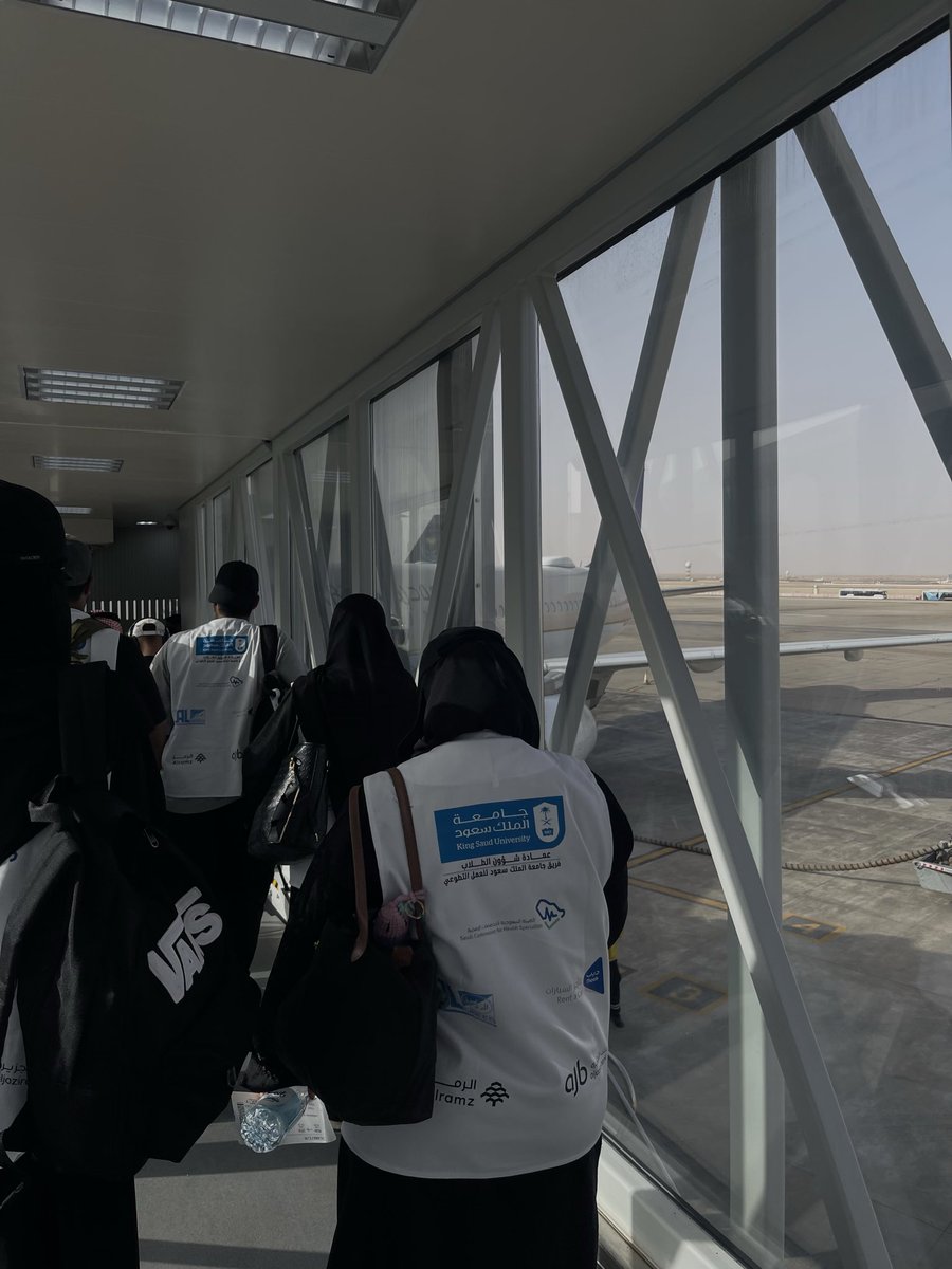 Ruba0e's tweet photo. Day 1 :

#فريق_جامعة_الملك_سعود_للعمل_التطوعي https://t.co/g3Kj20PLfu