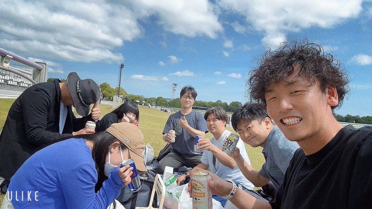 tetsu0801's tweet photo. ヲタクで京都競馬場なう！🏇

#京都競馬場 https://t.co/tvjsyci0Tu