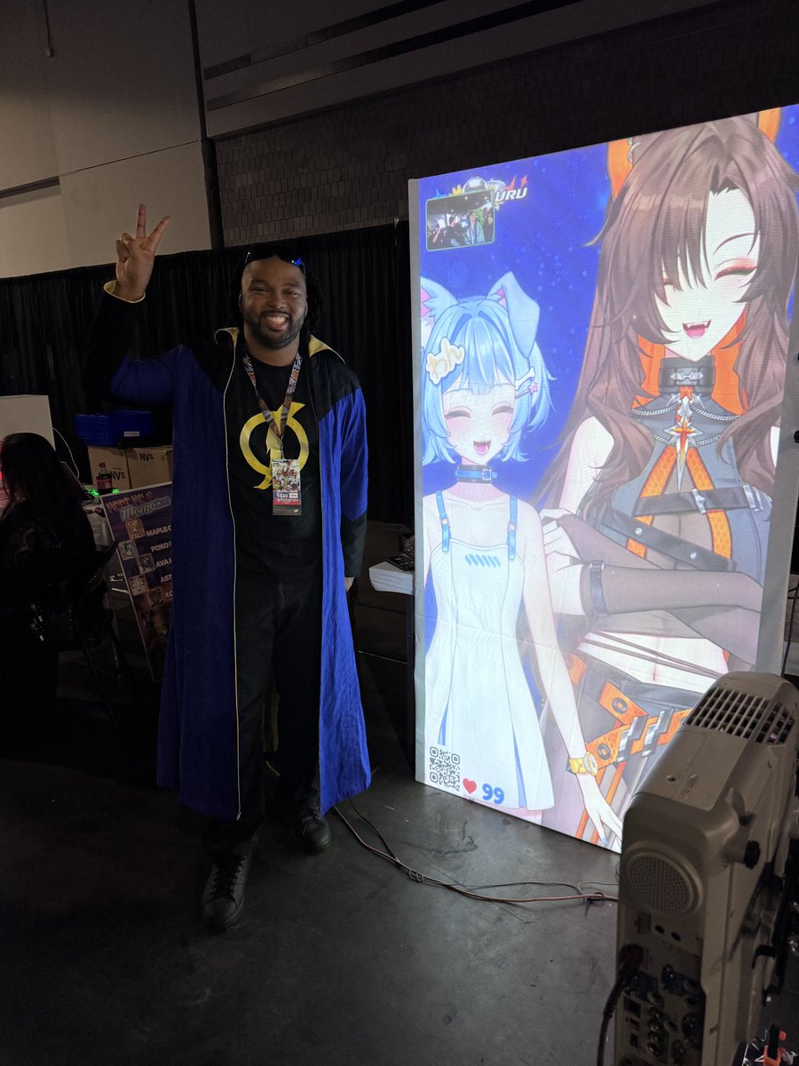 DoctorDreads_'s tweet photo. I finally met the doggos! @NanaruruVT https://t.co/l1PRt8d9ew