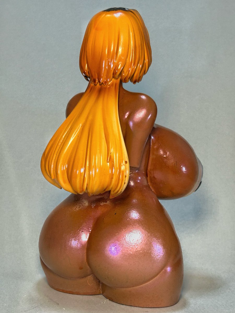 hahayaya117's tweet photo. #あつまれ褐色肌娘ガチ勢
自分で原型を制作して塗装しました！何もかも初めて…難しかった…💦 https://t.co/wQD5fGNYRe