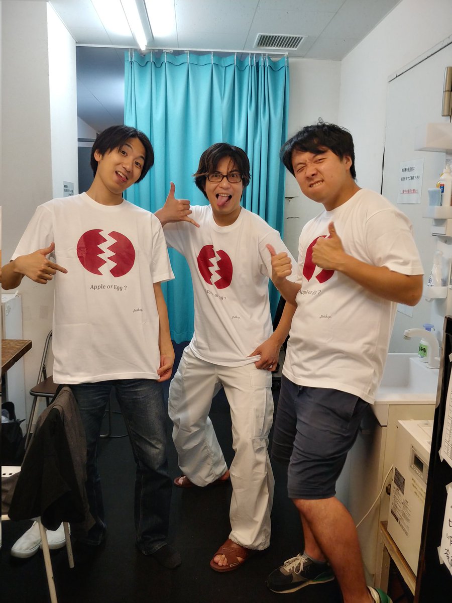 motoipon's tweet photo. #チャリT企画『#ブンダン』千秋楽。新宿シアタートップス14時開演です。これなんの構成員か。いえチャリT企画の劇団員です。ただただ演劇を愛してる愛すべき俳優達です。見に来てどうか声を上げて下さい！本気の思いでも、笑い声でもなんでも。まだ参加できるはず。お待ちしておりますー！ https://t.co/2zl3dOb5di