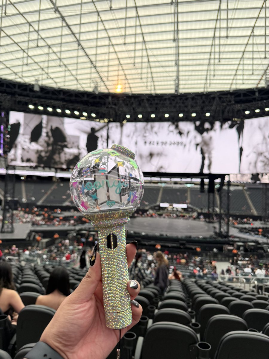 vernonluvclub_'s tweet photo. bts d1 💜 https://t.co/YoIjolCaPu