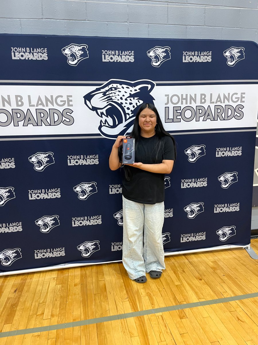 Lange Middle School tweet media
