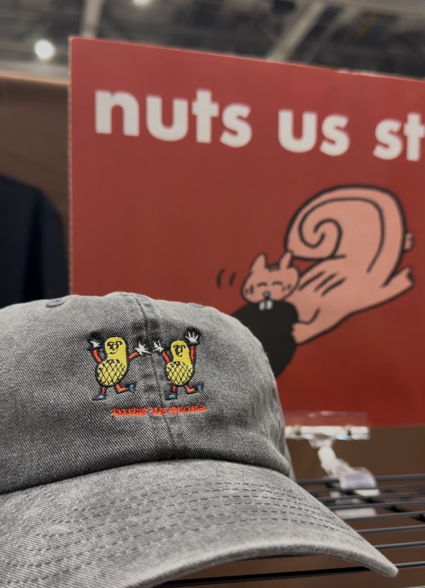 nuts_us_store's tweet photo. おはようございます🌞
オクトパスキャップがラスト1点になりました‼️ありがとうございます✨✨

ピーナッツキャップやTシャツ、トートなど見ていただけますので是非遊びに来てくださいね✌️
デザフェス2日目！よろしくお願いします！！

☞A-159

#デザフェス63
#デザフェス63おしながき https://t.co/oiqykz9yl5