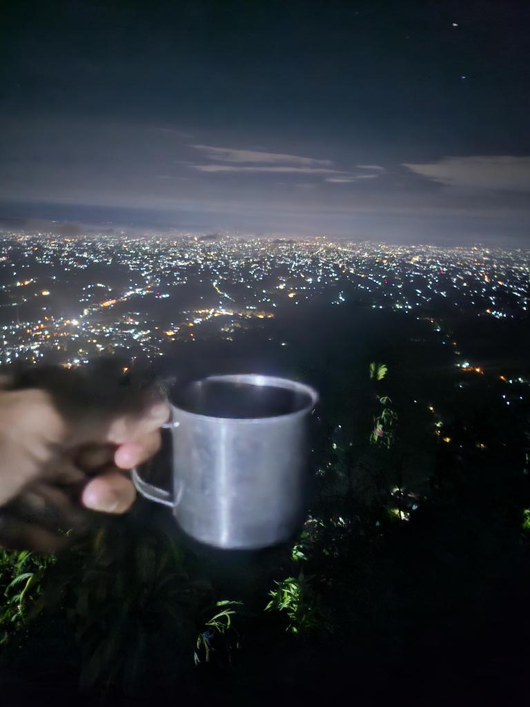 setyo2871's tweet photo. Ngopi dipuncak bukit turgo kaki merapi https://t.co/NOztdnbyI1