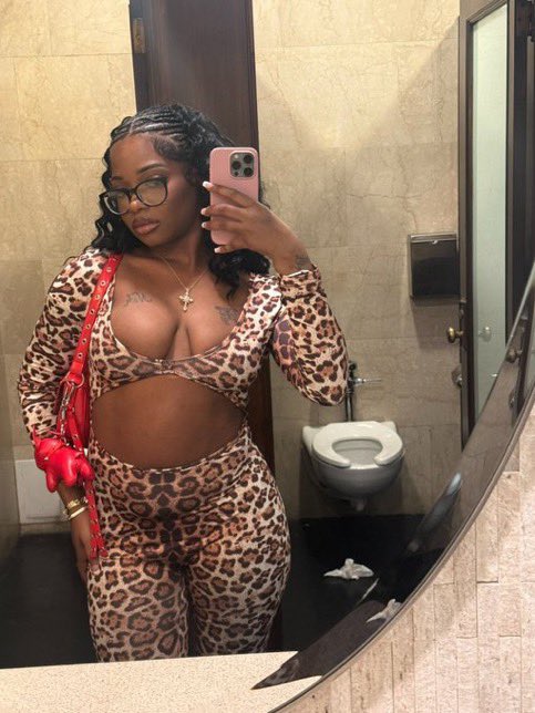 real22320's tweet photo. Ask for menu in dm to book a meet🔗 

#704freaks #charlottefreaks #cltfreaks #dmvmeets #ncfreaks #252freaks #703freaks https://t.co/mrhk34zwQM