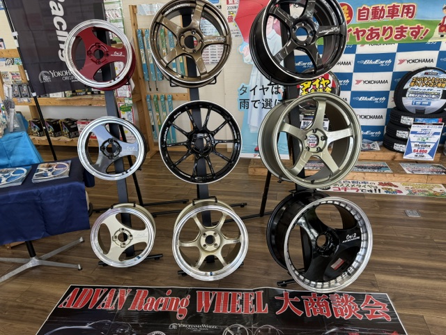 QVqWUr87QXWjrF7's tweet photo. 「周年祭」最終日です。天気は快晴！！皆様のご来店をお待ちしております！！
https://t.co/4QxdxT3ROX
#周年祭 #ADVANRacing #TOPY #WHEEL #トイレットペーパーサイコロチャレンジ https://t.co/OKGfet88Hg