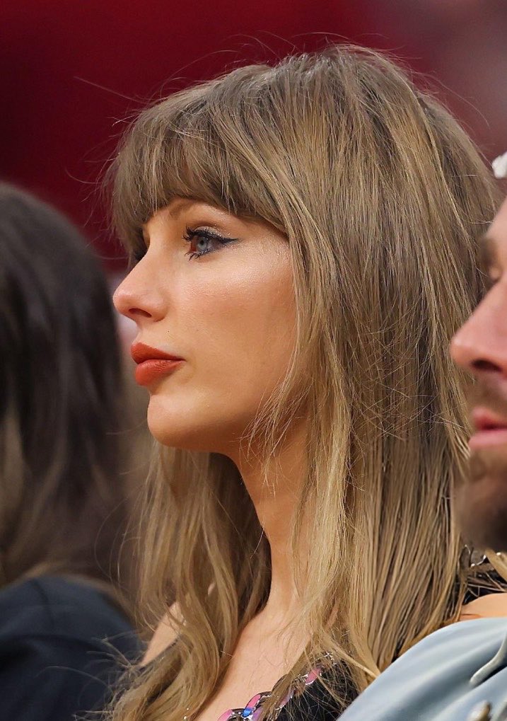 best of swift ❁ tweet media