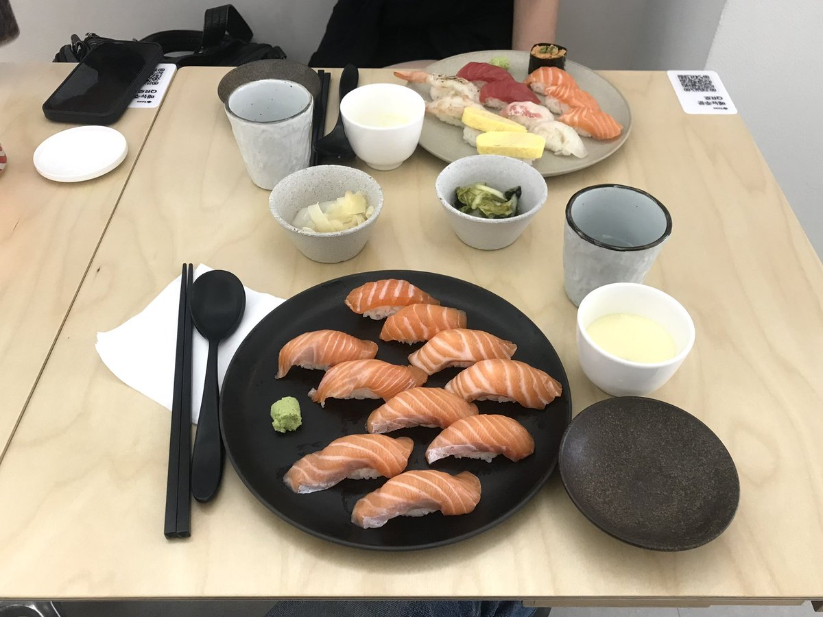 tsukical's tweet photo. 챠오쓰 https://t.co/0RSovOc1mt