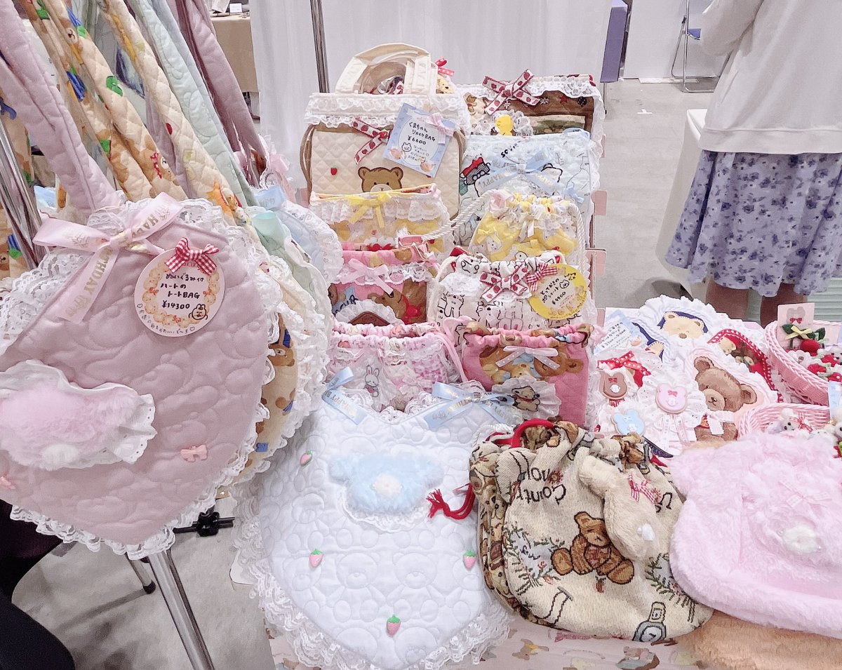 今日もかわいいものたくさんです♡ ロゼット本日から出しました